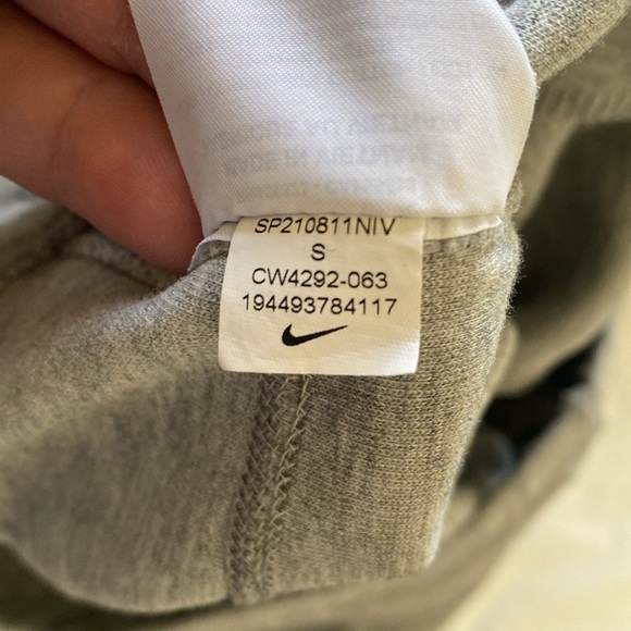 NIKE Sportswear Women’s Gray Tech Fleece Jogger Pants CW4292-063 Size S - Picture 9 of 10